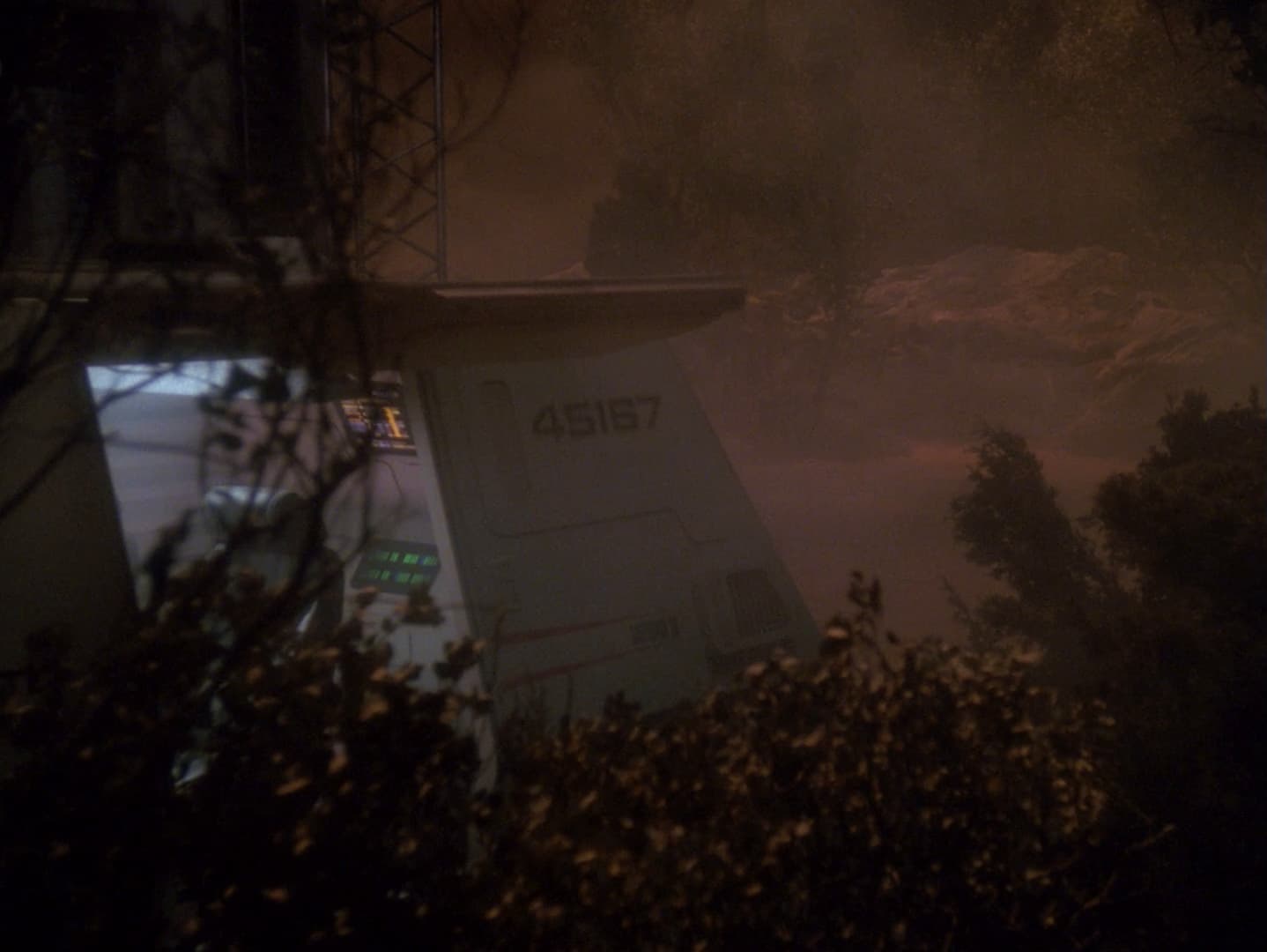 Identity Crisis - Screenshot 3