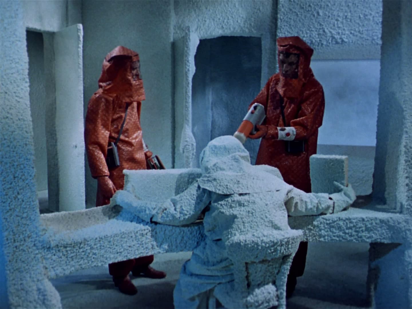 The Naked Time - Screenshot 5