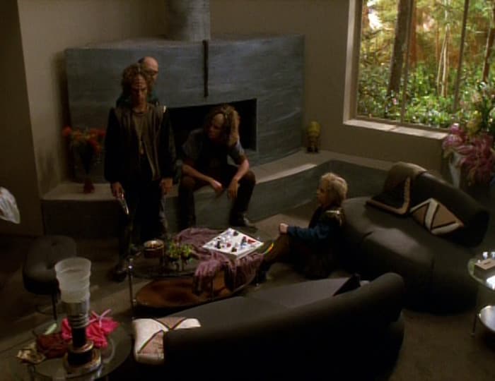 Real Life - Screenshot 10