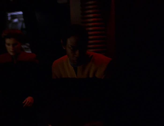 Displaced - Screenshot 7